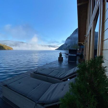 Ferienwohnung Floating House Perucac Exterior foto