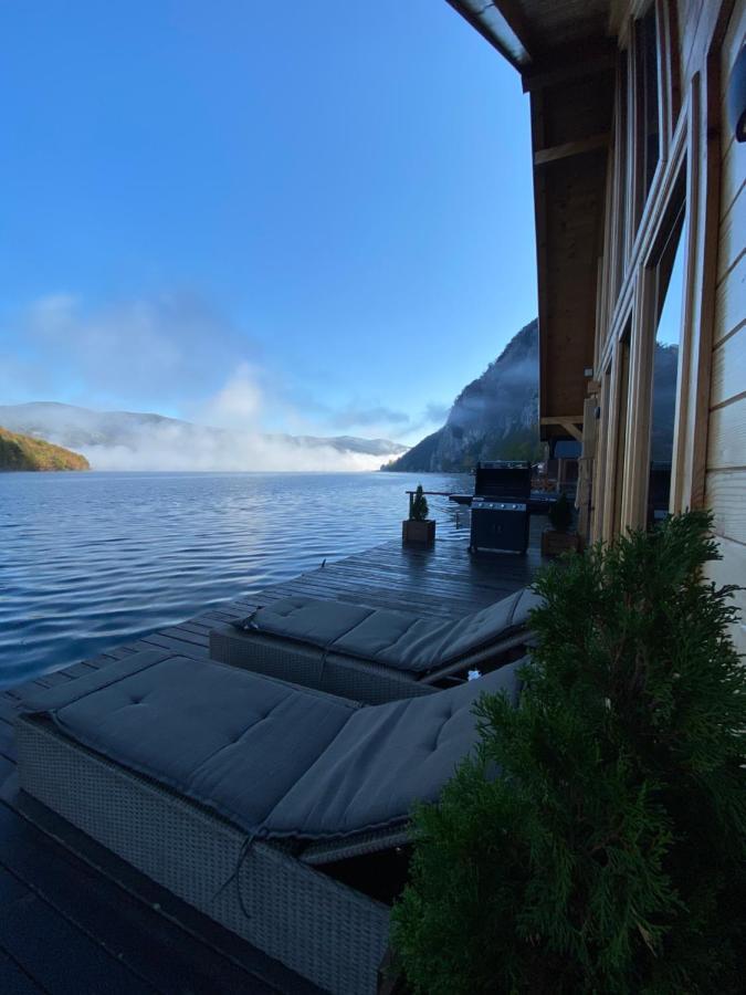 Ferienwohnung Floating House Perucac Exterior foto